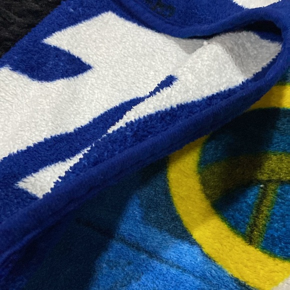 Thomas and friends throw blanket - Picture 3 of 3